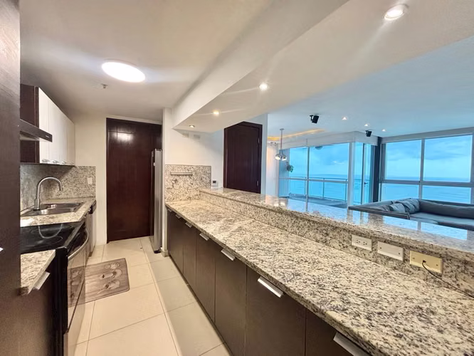Apartamento Frente al Mar en PH Oceanaire – Punta Pacífica - Imagen 4