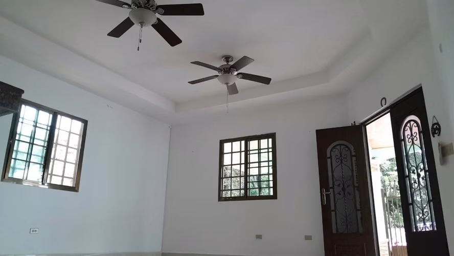  Vendo amplia casa en Penonomé Centro - Imagen 7