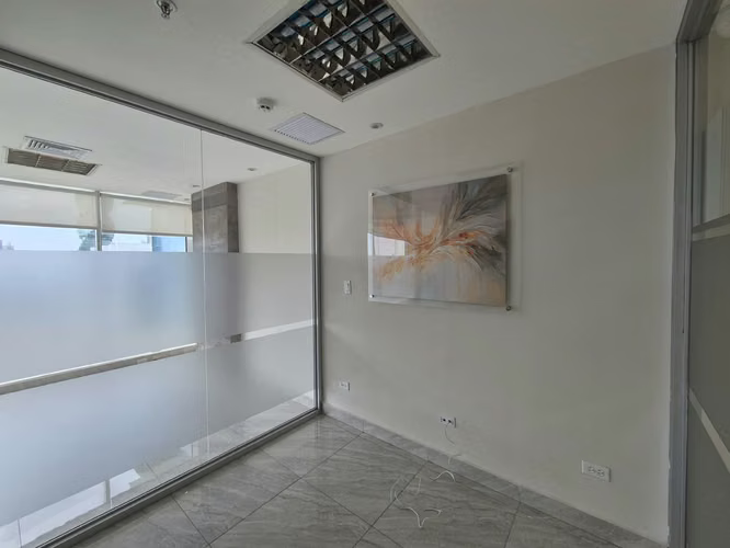 OFICINA EN VENTA EN OBARRIO, SORTIS - Imagen 5