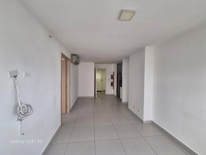 ALQUILER DE APARTAMENTO  - Imagen 2