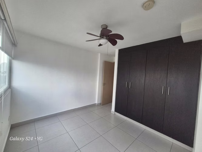 ALQUILER DE APARTAMENTO  - Imagen 11