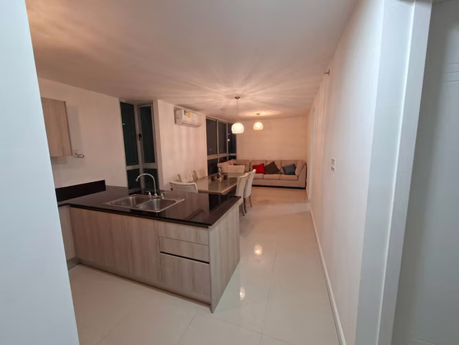 Apartamento full amoblado con finos muebles - Imagen 19
