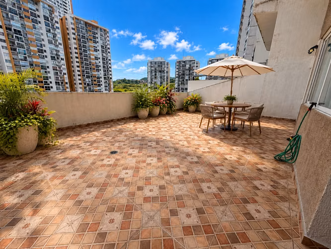 Cómodo Apartamento con Terraza Semi-Amoblado cerca de la Estación del Metro y Universidades. - Imagen 11