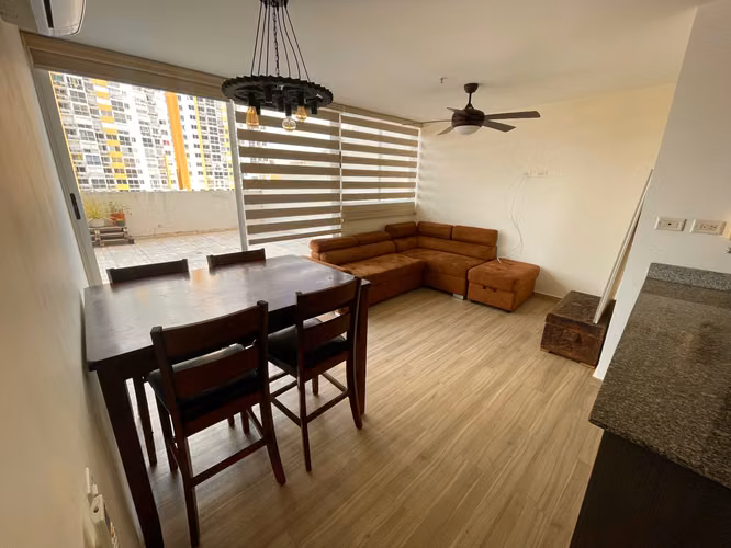 Comfortable rental Semi-Amoblado apartment with TERRACE near Metro Station and Universities.