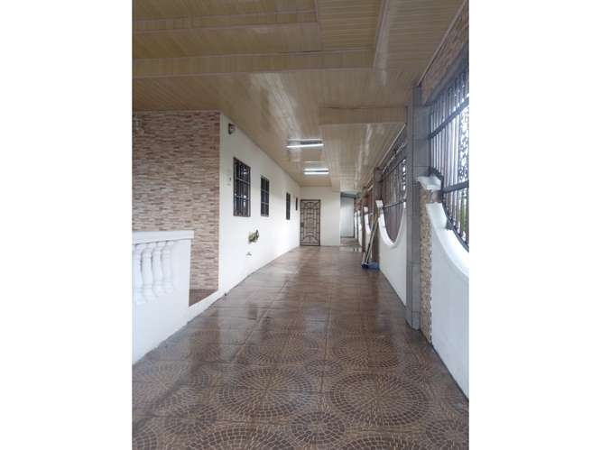 VENDO CASA DE ESQUINA EN NUEVO TOCUMEN
