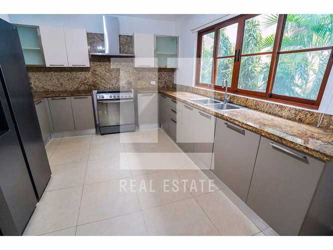 Se Vende Casa en Clayton, Los senderos de camino de Cruces - Imagen 5
