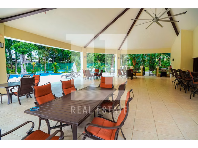 Se Vende Casa en Clayton, Los senderos de camino de Cruces - Imagen 18