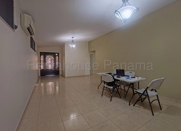 Venta de casa en Brisas del Golf | 3recamaras| 2 baños.    27mgo1940