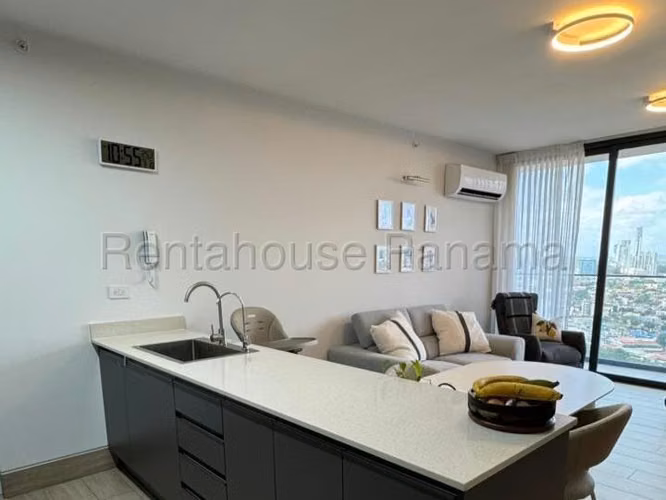 Venta de Apartamento Amoblado en Hato Pintado Ph Balcony EC