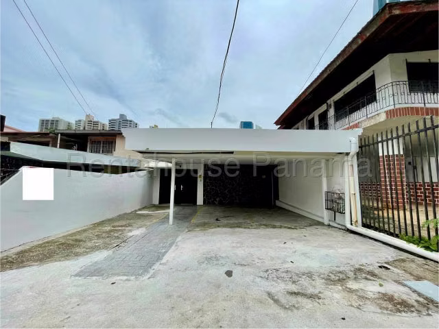 SE VENDE CASA COMERCIAL DE 2 NINEVES, CON SALIDA A CALLE 50-OBARRIO - Imagen 20