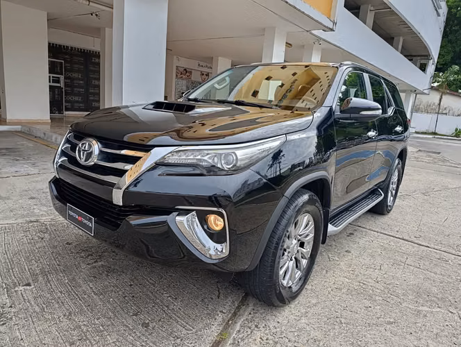 TOYOTA FORTUNER 2017 AUTOMATICA 