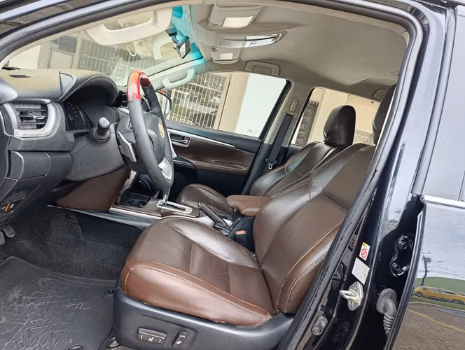 TOYOTA FORTUNER 2017 AUTOMATICA 