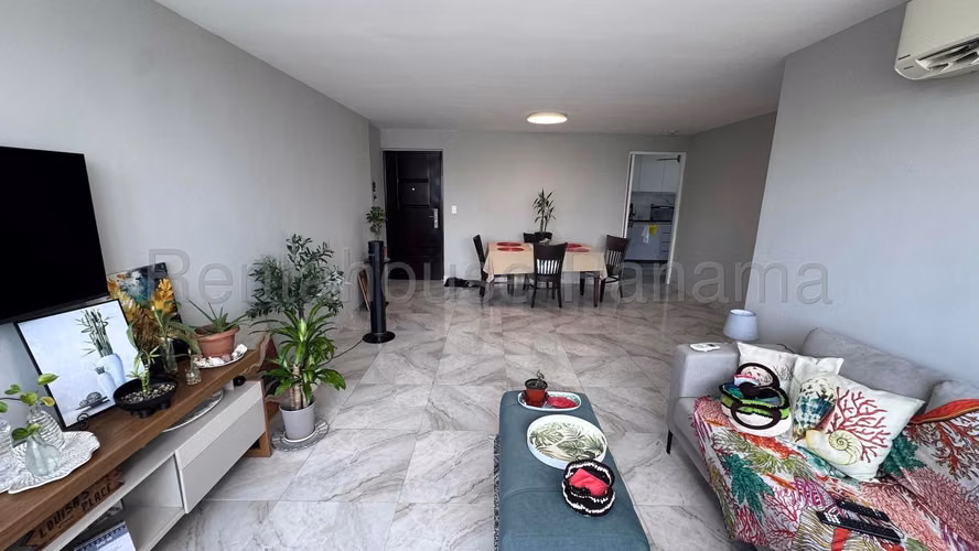 Apartamento en Alquiler en San Francisco. PH TORRES MAR EL SUR. 27LDC2408