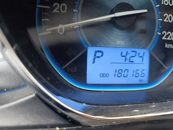 TOYOTA YARIS AUTOMATICO