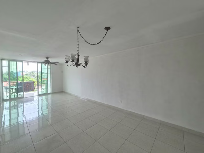 APARTMENT FOR SALE IN THE CITY OF BETHANY - ROAD