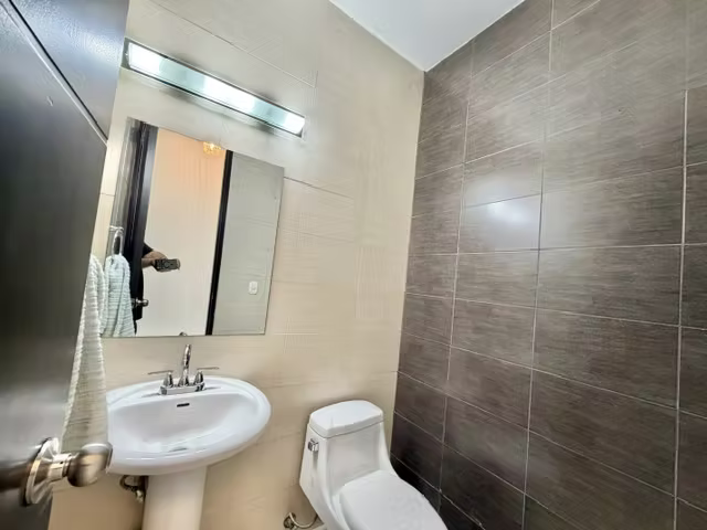 VENTA APARTAMENTO PH ALCALACON VISTA AL MAR - Imagen 9