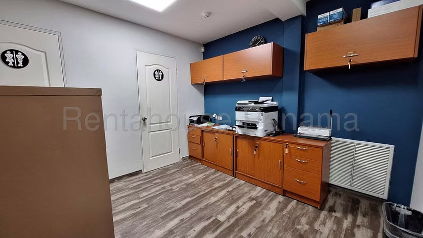 Venta de Casa Comercial con zonificación RM3 - Imagen 15