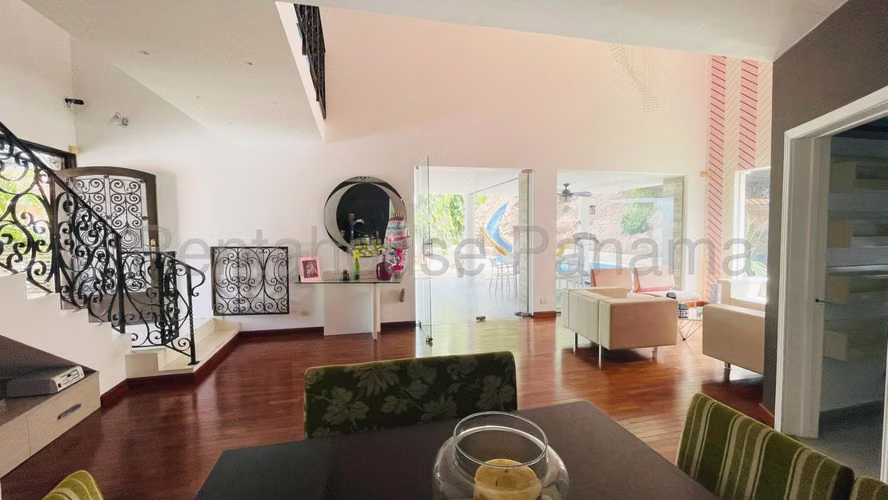VENDO Casa con Piscina en Fuente del Fresno  - Imagen 4