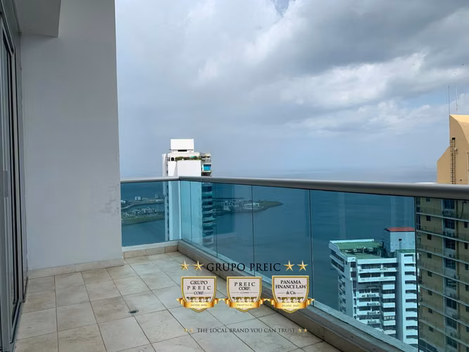 SALE OF LUXURIOUS APARTMENT - 124; PH ADVENTURE - 124; PAITILLA TIP - 124; M.M