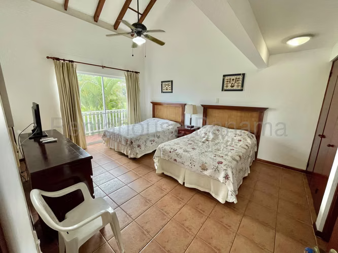 Vendo Casa de 184.85m2 en Cocle Costa blanca Vereda Las Veraneras. Golf Resort Decameron TH10 - Imagen 13