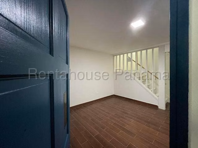 VENDO Casa en Clayton Son 2 Casas en 1, Comercial o Residencial 600m2  - Imagen 3