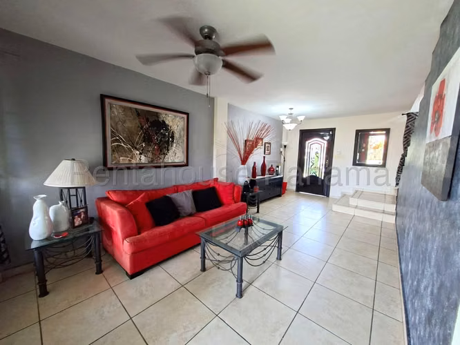 For sale House of 249.40m2 in Brisas Del Golf Brisas Village 27-1465SRZ