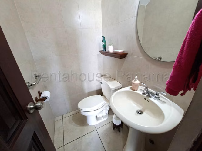 Vendo Casa de 249.40m2 en Brisas Del Golf Brisas Village 27-1465SRZ - Imagen 16