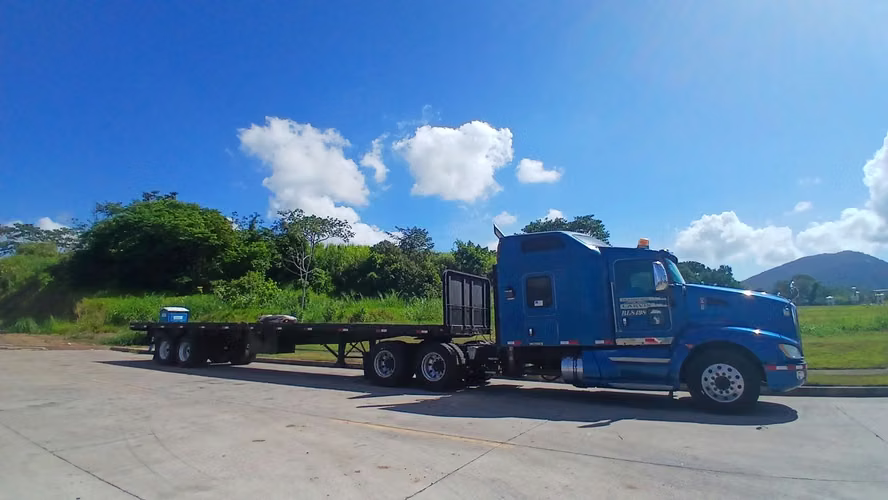 ALQUILO GALERAS EN PARQUE LOGISTICO VACAMONTE - Imagen 2