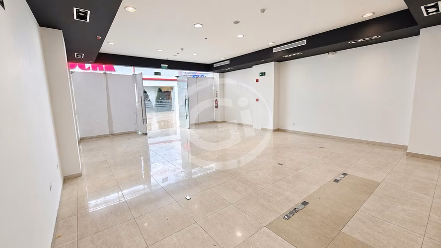 Venta Locales Comerciales Westland Mall 262.5m² Frente a Arrocha - Imagen 16