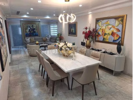 Casa en venta San Francisco 27-2079 MMM