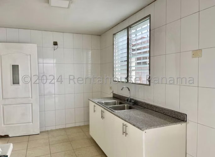 Casa de esquina en Brisas del Golf | Venta con opción a compra.        24mgo9711 - Imagen 5