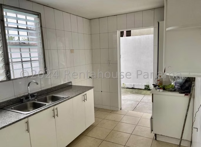 Casa de esquina en Brisas del Golf | Venta con opción a compra.        24mgo9711 - Imagen 6