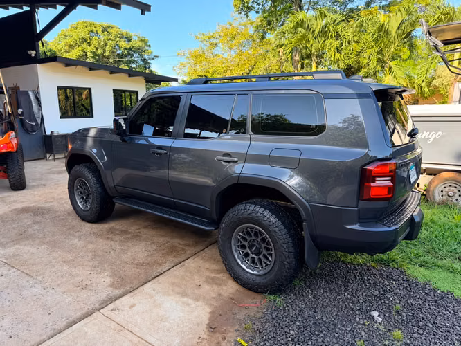 Toyota Land Cruiser Prado 2024 2.8L Turbo Diésel 4x4 - Imagen 2