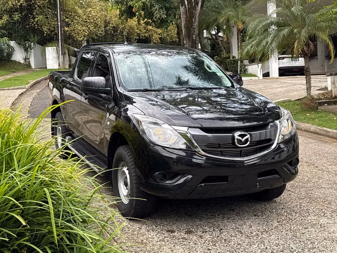 Mazda BT-50 Manual Año 2020  - Imagen 6