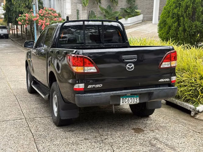 Mazda BT-50 Manual Año 2020  - Imagen 14