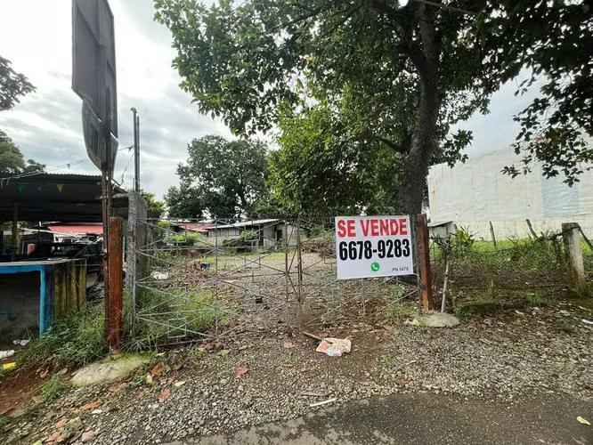 En venta terreno en el Corazon Comercial de David - C.J.