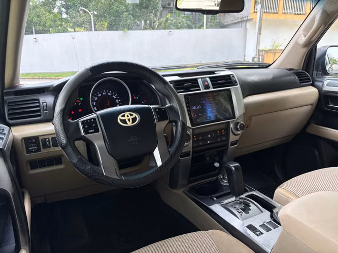 4Runner Automático 4x4 Japonés  - Imagen 3