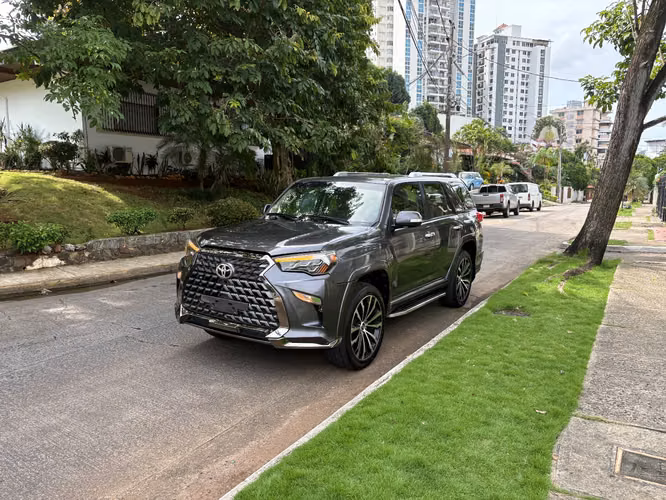 4Runner Automático 4x4 Japonés  - Imagen 13
