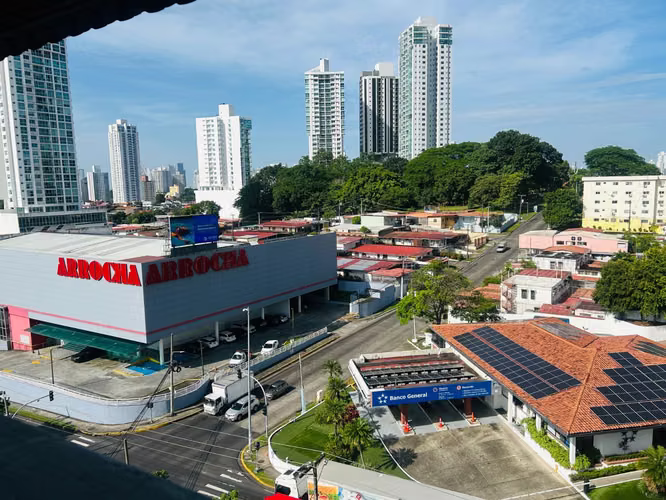 APARTAMENTO DE SEGUNDA A LA VENTA $160,000.00 , 147 M2 , UBICACION 12 DE OCTUBRE - Imagen 19