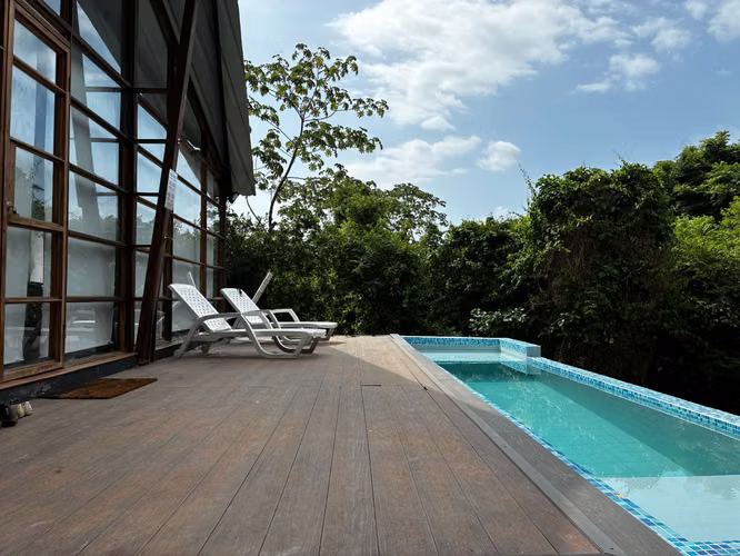 Jungle property close to the beach on Taboga Island
