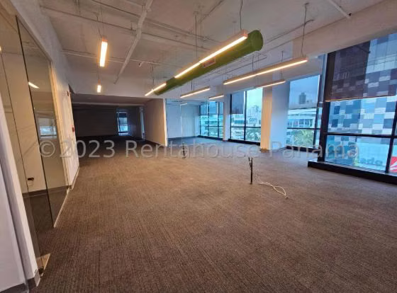 Oficinas en alquiler y venta en Costa del Este 27-1515 MMM