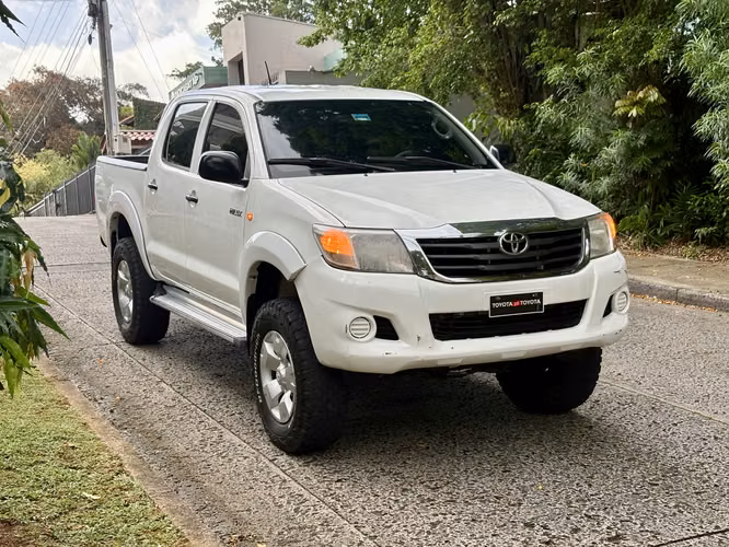 Toyota Hilux Manual 4x2 Japonés Año 2015 - Imagen 3