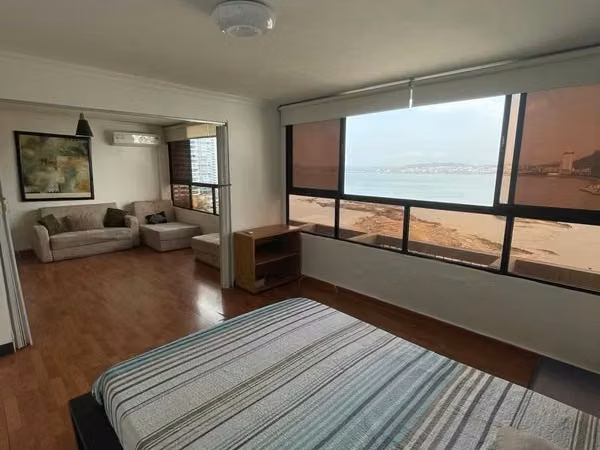 Apartamento en Alquiler Amueblado de 1 Recámara con Vista al Mar – Avenida Balboa / Paitilla