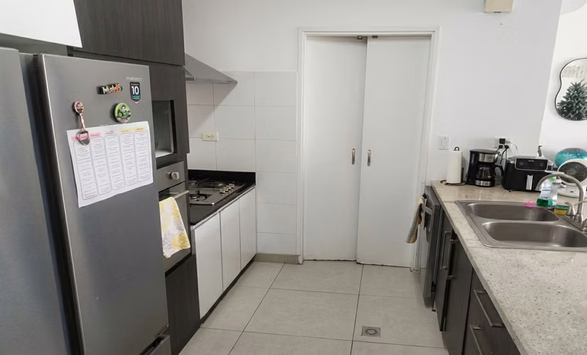 Apartamento en Avenida Balboa | con balcón y vista al mar