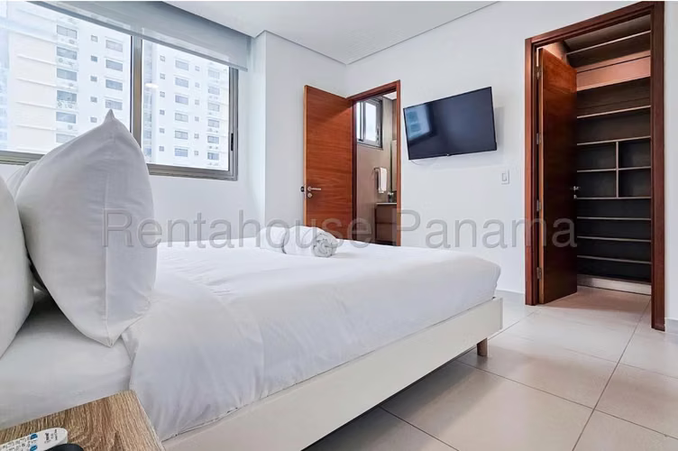 Apartamento en venta Costa del Este 27-1300 MMM