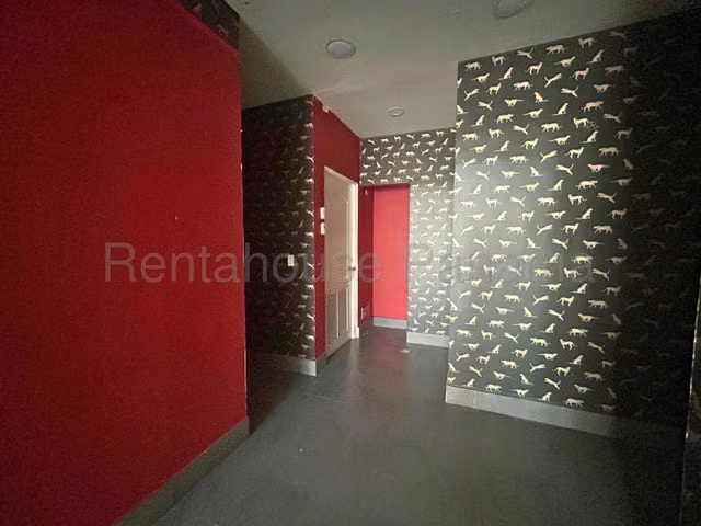 ALQUILAR DE LOCAL COMERCIAL EN PLAZA UBICADA EN SAN FRANCISCO - Imagen 11