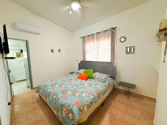 Casa con piscina y jardín en Coronado  - Imagen 12