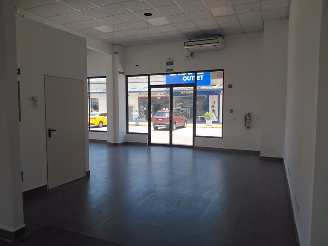 Alquiler de Local Comercial en Los Pueblos, Avenida Domingo Díaz (Vía Tocumen) - Imagen 3