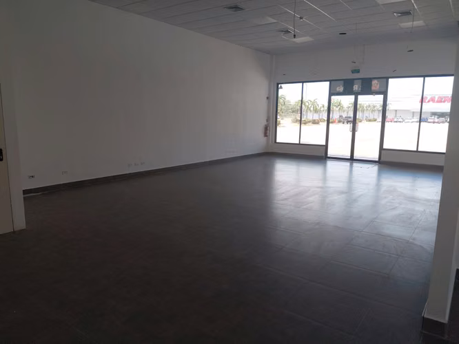 Alquiler de Local Comercial en Los Pueblos, Avenida Domingo Díaz (Vía Tocumen) - Imagen 5