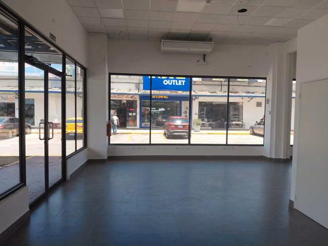 Alquiler de Local Comercial en Los Pueblos, Avenida Domingo Díaz (Vía Tocumen) - Imagen 2